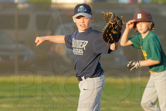 Thunder vs. A's 9-10 year old baseball 4-22-2014 (© Justin Manning) JWM_0091
