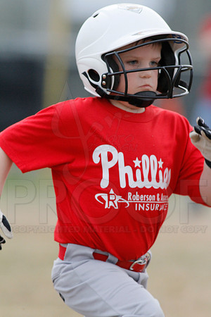 Phillies vs. Razorbacks 5-6 year old baseball 4-3-2014 (© Justin Manning) JWM_0157