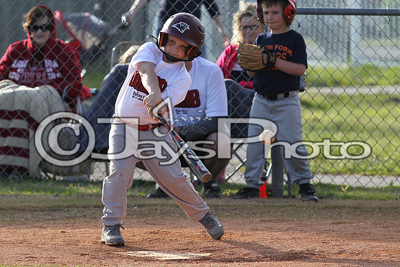 Bomb Squad vs Tigers 6-7 year old (Pitching Machine) 4-27-2015 (©Justin Manning) JWM_0116