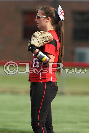 Bauxite @ Harmony Grove softball 4-21-2015 (©Justin Manning) JWM_0078