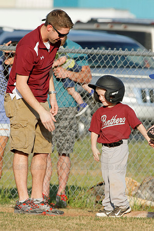 Panthers @ Mets 5-6 year old baseball 4-22-2014 (© Justin Manning) JWM_0080
