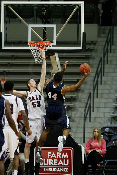 FAU @ UALR 1-24-13 (Justin Manning)0045