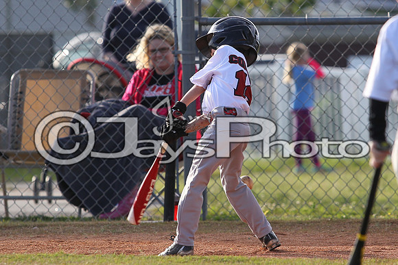 Bomb Squad vs Tigers 6-7 year old (Pitching Machine) 4-27-2015 (©Justin Manning) JWM_0143