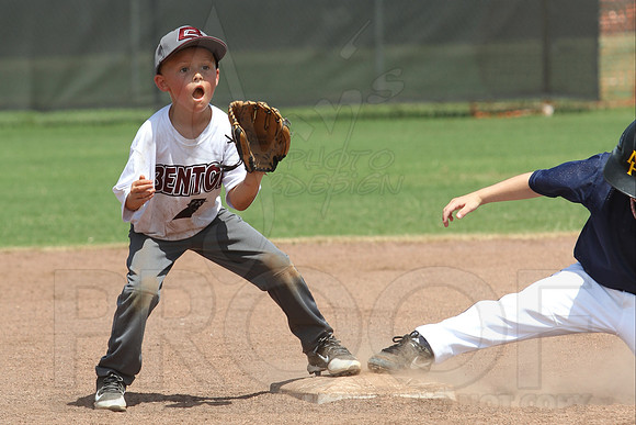 Benton vs. Mountain Home 5-6 year old All Stars 7-12-2014 (©Justin Manning) JWM_008