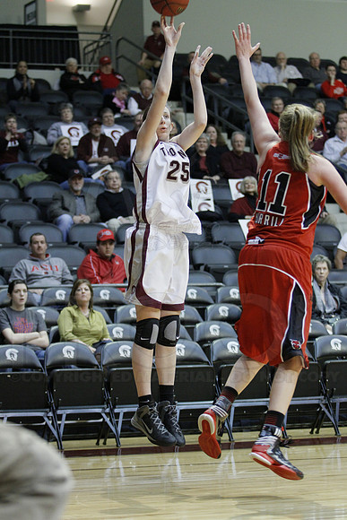 ASU @ UALR 3-2-130025 (©Justin Manning)