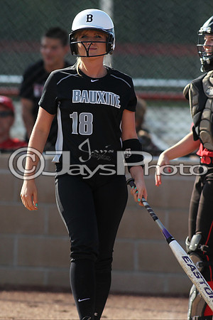 Bauxite @ Harmony Grove softball 4-21-2015 (©Justin Manning) JWM_0226