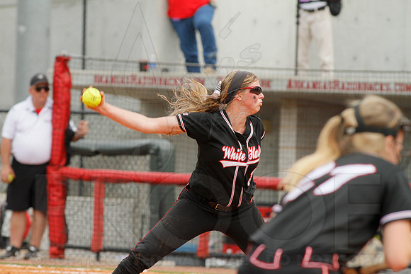 5A State Softball Finals Vilonia vs. White Hall 5-23-2014 (© Justin Manning) JWM_0316