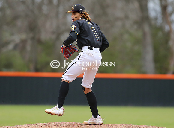 Dequeen @ Malvern baseball 3-18-22_JWM_0114