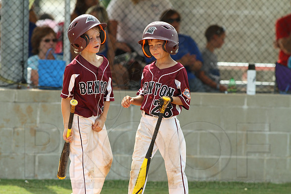 Benton-Midkiff vs. Bryant-Griffin 8 year old (Cal Ripken) 7-20-2014 (©Justin Manning) JWM_188