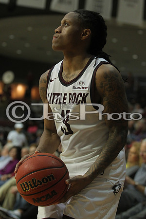 Louisiana Lafayette @ Arkansas-Little Rock Men's Basketball 1-7-2016 (©Justin Manning) JWM_0308