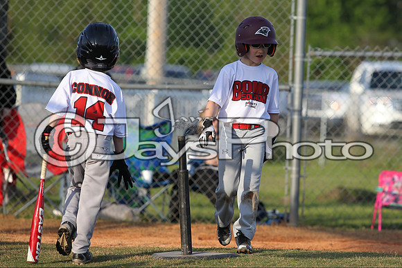 Bomb Squad vs Tigers 6-7 year old (Pitching Machine) 4-27-2015 (©Justin Manning) JWM_0221