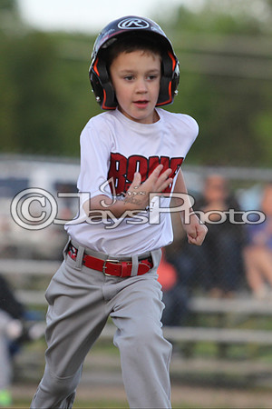 Bomb Squad vs Tigers 6-7 year old (Pitching Machine) 4-27-2015 (©Justin Manning) JWM_0050
