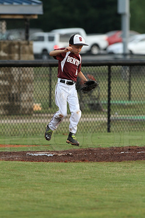Benton vs. Madison County 8 year olds (Pastiche magazine) 7-18-2014 (©Justin Manning) JWM_039