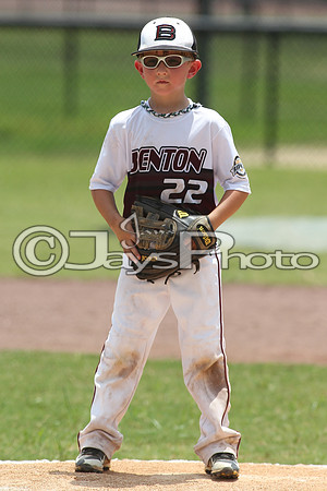 Benton (Cobb) vs. Benton (Jackson) Cal Ripken t-ball All-Stars 7-11-2015 (©Justin Manning) JWM_0090