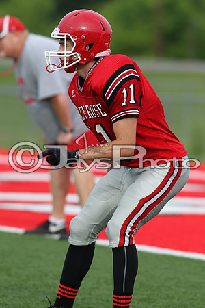 Glen Rose towel game (preseason football red-white game) 5-28-2015 (©Justin Manning) JWM_0122