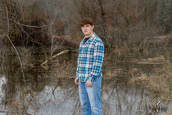 Austin Hicks senior pictures 12-29-13 (�Justin Manning) (�Justin Manning) (�Justin Manning) JWM_0052
