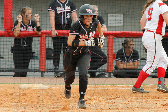 5A State Softball Finals Vilonia vs. White Hall 5-23-2014 (© Justin Manning) JWM_0339