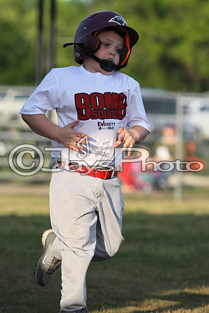 Bomb Squad vs Tigers 6-7 year old (Pitching Machine) 4-27-2015 (©Justin Manning) JWM_0218