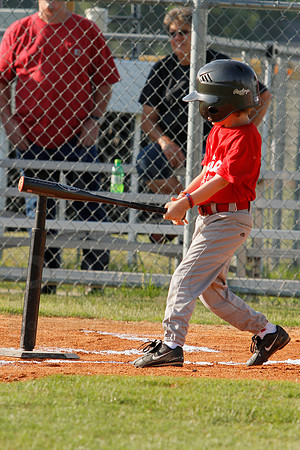 Phillies vs. Razorbacks 5-6 year old baseball 6-3-2014 (© Justin Manning) JWM_0022