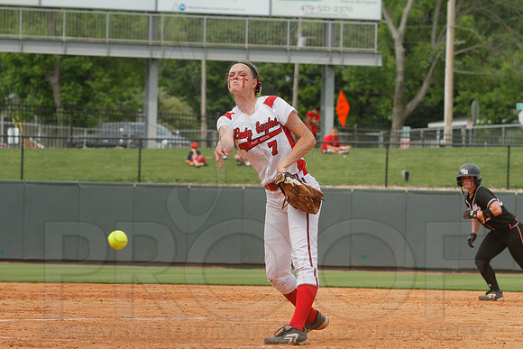 5A State Softball Finals Vilonia vs. White Hall 5-23-2014 (© Justin Manning) JWM_0090