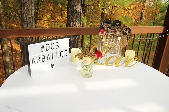 Kerri & Danny Arballo 11-4-17_JWM0022