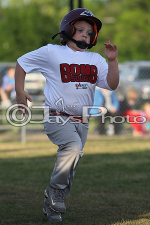 Bomb Squad vs Tigers 6-7 year old (Pitching Machine) 4-27-2015 (©Justin Manning) JWM_0217