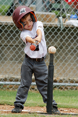 Benton vs. Lonoke 5-6 year old All Stars 6-27-2014 (©Justin Manning) JWM_036