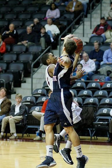 FAU @ UALR 1-24-13 (Justin Manning)0351