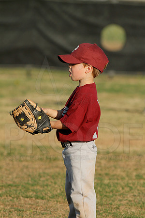 Panthers @ Mets 5-6 year old baseball 4-22-2014 (© Justin Manning) JWM_0152