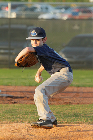 Thunder vs. A's 9-10 year old baseball 4-22-2014 (© Justin Manning) JWM_0099