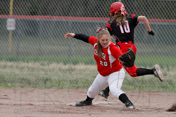 Harmony Grove @ Glen Rose softball 3-31-2014 (© Justin Manning) JWM_0024