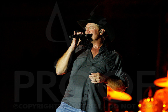 Tracy Lawrence (Brickfest) 6-28-2014 (©Justin Manning) JWM_177