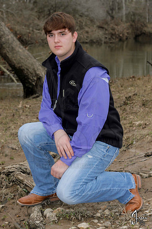 Austin Hicks senior pictures 12-29-13 (�Justin Manning) (�Justin Manning) (�Justin Manning) JWM_0032