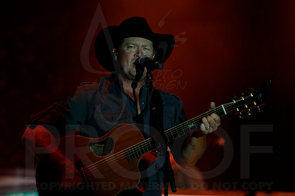 Tracy Lawrence (Brickfest) 6-28-2014 (©Justin Manning) JWM_069