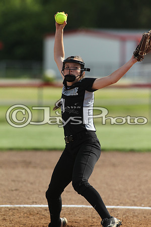 Bauxite @ Harmony Grove softball 4-21-2015 (©Justin Manning) JWM_0100