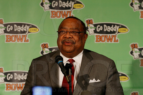 Go Daddy Press Conference & Reception 1-2-12 (Justin Manning)0016