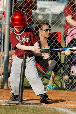 Panthers @ Mets 5-6 year old baseball 4-22-2014 (© Justin Manning) JWM_0104