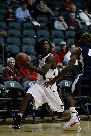 FAU @ UALR 1-24-13 (Justin Manning)0038