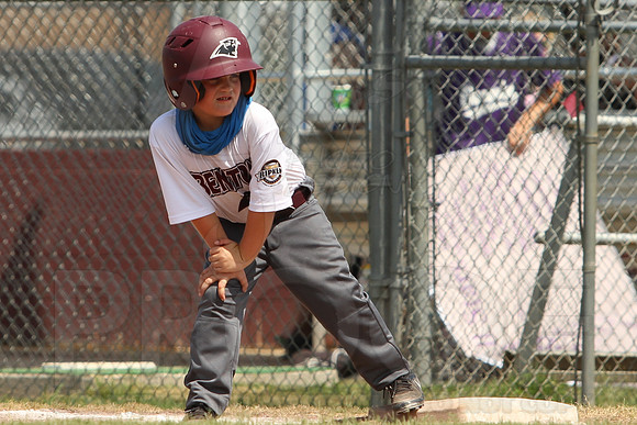 Benton vs. Mountain Home 5-6 year old All Stars 7-12-2014 (©Justin Manning) JWM_075