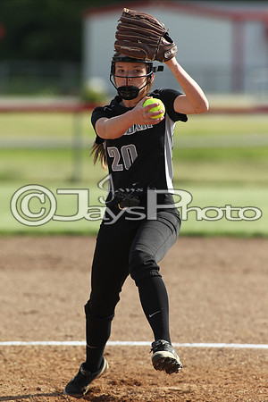 Bauxite @ Harmony Grove softball 4-21-2015 (©Justin Manning) JWM_0148