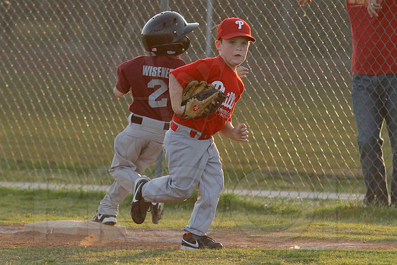 Phillies vs. Panthers 5-6 year old 5-6-2014 (© Justin Manning) JWM_0019