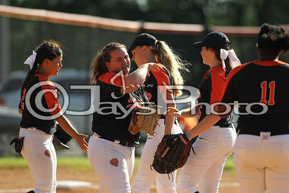 Benton-Harmony Grove @ Malvern 4-25-17_JWM00209