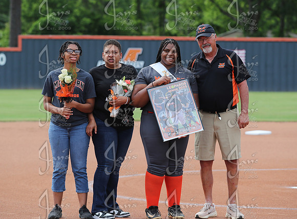 Estem @ Malvern (SENIOR NIGHT) 5-5-25_JWM_0109