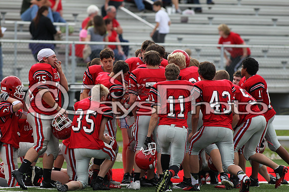 Glen Rose towel game (preseason football red-white game) 5-28-2015 (©Justin Manning) JWM_0056