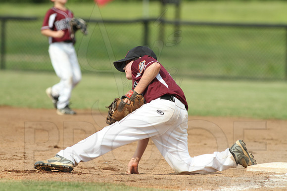 Benton-Midkiff vs. Bryant-Griffin 8 year old (Cal Ripken) 7-20-2014 (©Justin Manning) JWM_239
