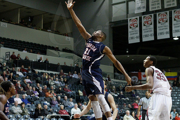 FAU @ UALR 1-24-13 (Justin Manning)0077