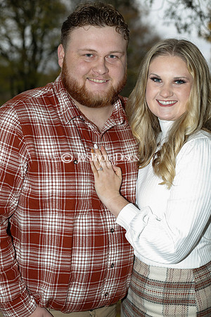 Aaron & Rebekah (Engagment Photos) 11-25-22_JWM_0175