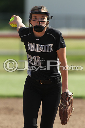 Bauxite @ Harmony Grove softball 4-21-2015 (©Justin Manning) JWM_0146
