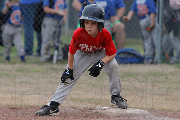 Phillies vs. Razorbacks 5-6 year old baseball 4-3-2014 (© Justin Manning) JWM_0314