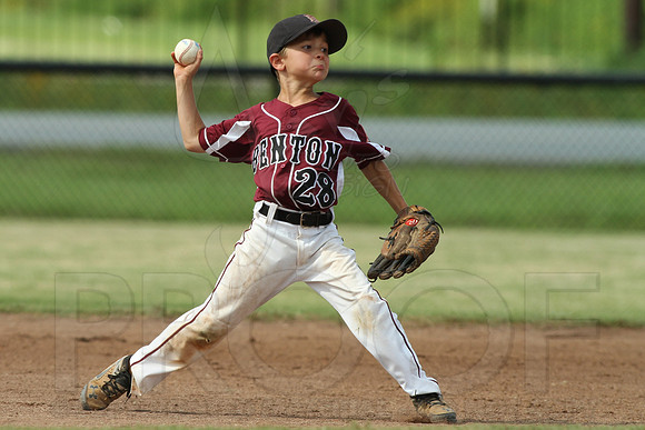 Benton-Midkiff vs. Bryant-Griffin 8 year old (Cal Ripken) 7-20-2014 (©Justin Manning) JWM_233